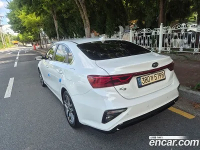 2021 Kia K3 Signature, фото 3, лот 10143517