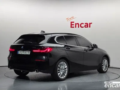 2021 BMW 1-Series 118d Joy, фото 2, лот 10178986