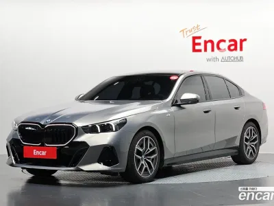 2026 BMW 5-Series 520i Special Edition, фото 1, лот 10160438