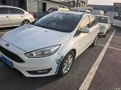 2018 Ford Focus Hatchback Classic 1.6L Automatic Trend Smart Edition, фото 1, лот 10297331