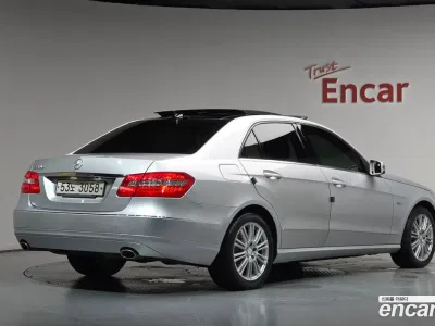 2012 Mercedes-Benz E-Class E300 Elegance, фото 1, лот 10208448
