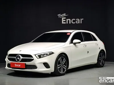 2021 Mercedes-Benz A-Class A220 Hatchback, фото 1, лот 10161968