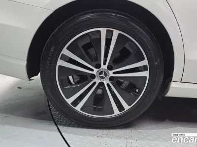 2020 Mercedes-Benz E-Class E300 Avantgarde, фото 3, лот 10047011