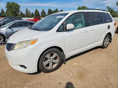 2014 TOYOTA SIENNA LE, фото 1, лот 10770076