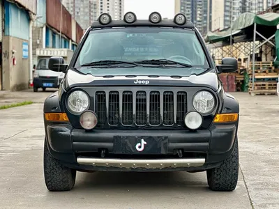 2004 Jeep Liberty Model 3.7L, фото 2, лот 11170663