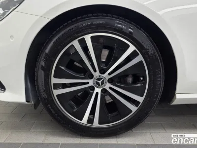 2021 Mercedes-Benz E-Class E250 Avantgarde, фото 4, лот 10210316