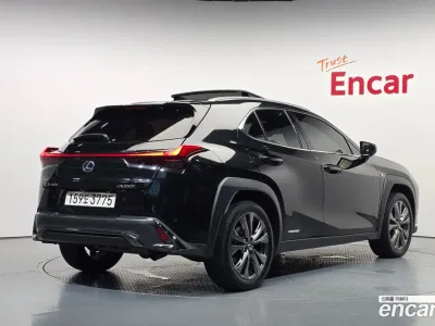 2020 Lexus UX 250h 2.0 F-Sport 2WD, фото 2, лот 10198541