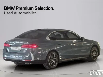 2026 BMW 5-Series 530i xDrive, фото 1, лот 10192554