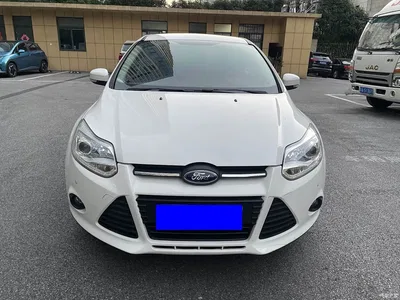 2012 Ford Focus Hatchback 1.6L Automatic Comfort, фото 2, лот 11585149