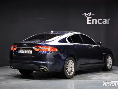 2015 Jaguar XF 2.0 Luxury, фото 2, лот 10518395