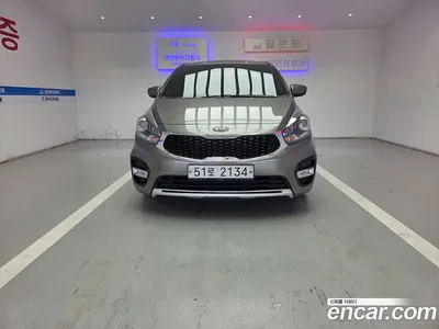2018 Kia Carens 2.0 LPI Luxury, фото 1, лот 10153808
