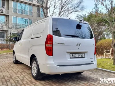 2013 Hyundai Starex 3-Seater VAN, фото 3, лот 10518074