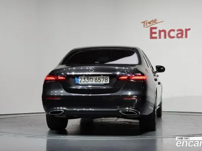 2021 Mercedes-Benz E-Class E300e 4MATIC Exclusive, фото 3, лот 10054595