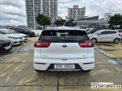 2017 Kia Niro Noblesse, фото 3, лот 10078609