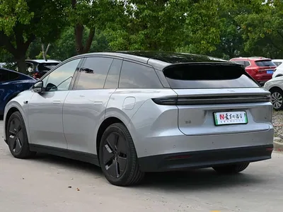 2025 Li Auto i6 2WD Base Model, фото 4, лот 10955238