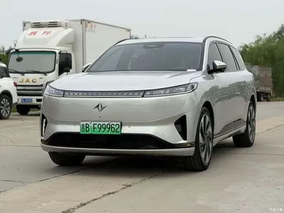 2025 Dongfeng Yipai eπ008 210Max Extended Range 5-Seater, фото 1, лот 11159282