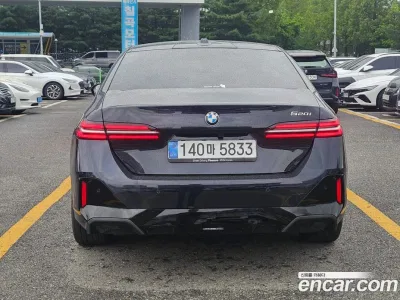 2025 BMW 5-Series 520i M Sport, фото 4, лот 10135382