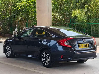 2016 Honda Civic 220TURBO CVT Luxury Edition, фото 4, лот 11090112