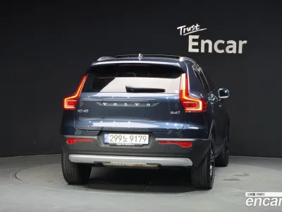 2022 Volvo XC40 B4 Inscription, фото 4, лот 10121919