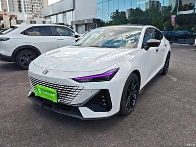2024 Changan UNI-V 1.5T High Performance Edition, фото 2, лот 10253251