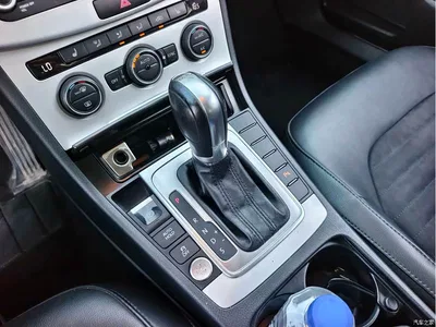 2015 Volkswagen Magotan 2.0TSI Luxury, фото 4, лот 10482154