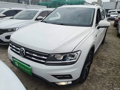 2020 Volkswagen Tiguan L 330TSI Auto 2WD Panorama Comfort China VI, фото 1, лот 10462628