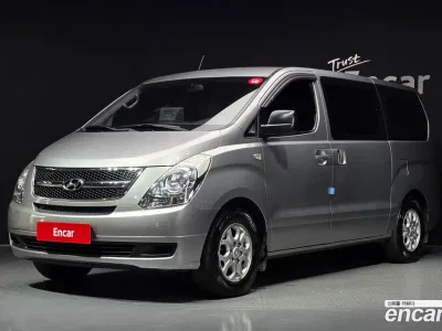 2015 Hyundai Starex 5-Seater VAN, фото 1, лот 10372175