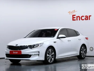 2016 Kia K5 2.0 MX, фото 1, лот 10817929