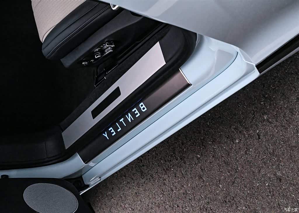 2020 Bentley Continental 4.0T GT V8, фото 3, лот 11205475
