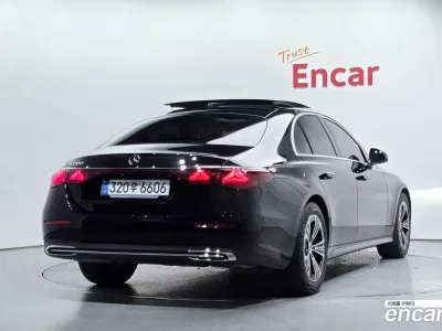 2025 Mercedes-Benz E-Class E200 Avantgarde, фото 1, лот 10060834