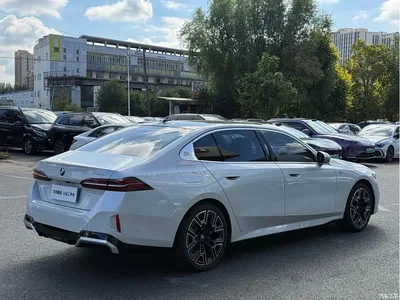 2025 BMW 5 Series 530Li Premium M Sport Package, фото 4, лот 11215981