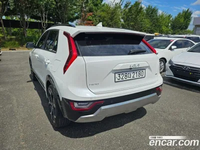 2022 Kia Niro Prestige, фото 3, лот 10079600