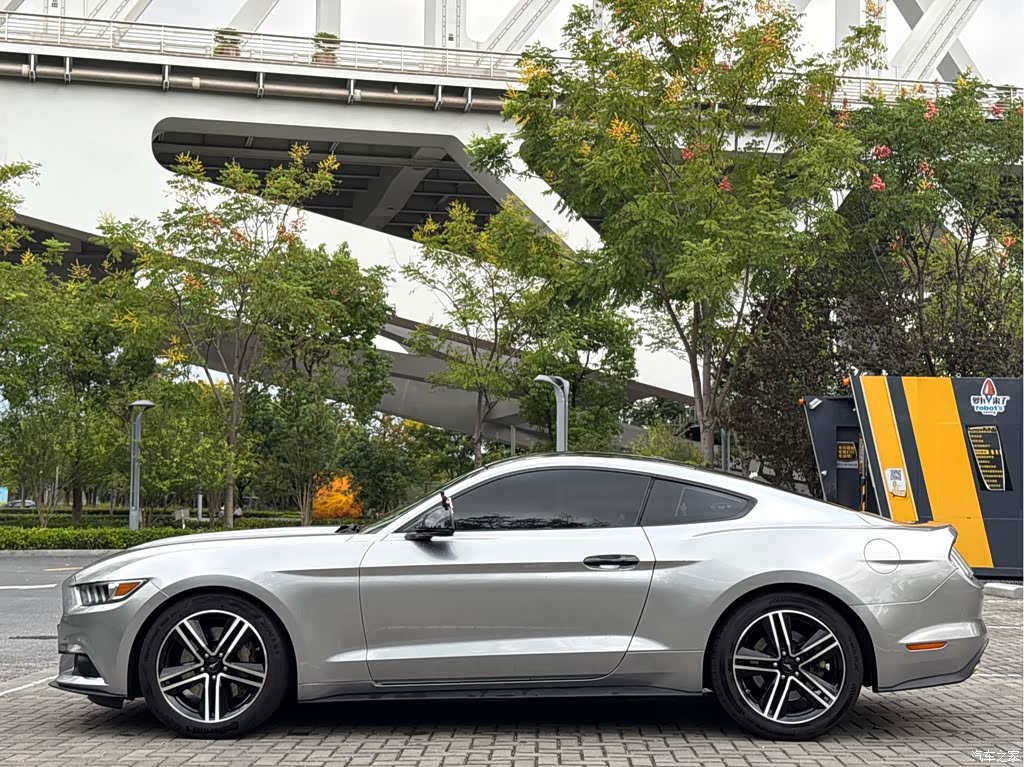 2015 Ford Mustang 2.3T Performance Edition, фото 4, лот 11218084