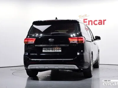 2015 Kia Canival 9-seater Prestige, фото 4, лот 11186809