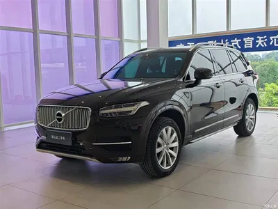 2018 Volvo XC90 T6 Momentum 7-Seater, фото 1, лот 10357883