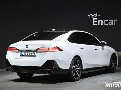 2025 BMW 5-Series 530i xDrive M Sport, фото 2, лот 10144577