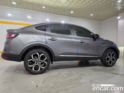 2026 Renault Arkana 1.6 GTe Iconic, фото 4, лот 10189310