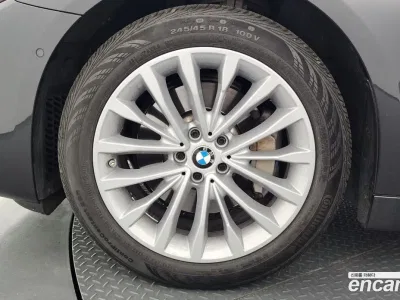 2022 BMW 5-Series 530i Luxury, фото 4, лот 10063224