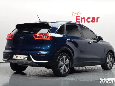 2018 Kia Niro Prestige, фото 2, лот 10379490