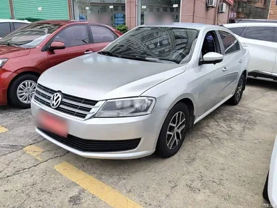 2013 Volkswagen Lavida Facelift Classic 1.6L Automatic Trend, фото 2, лот 10455926