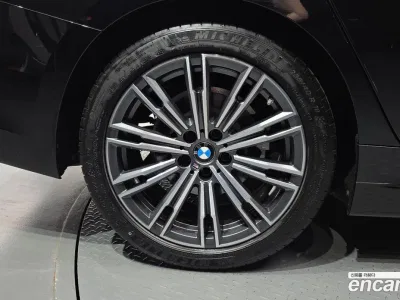2022 BMW 3-Series 320i M Sport, фото 3, лот 10146045