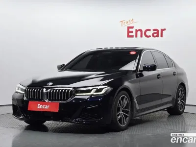 2023 BMW 5-Series 520i M Sport, фото 1, лот 10110376