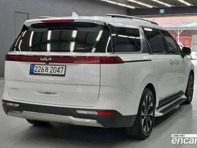 2023 Kia Canival Diesel 9-Seater Signature, фото 3, лот 10363176
