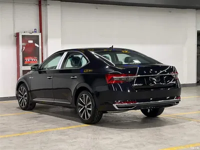 2025 Škoda Superb Model TSI280 DSG Premium Edition, фото 4, лот 10349437