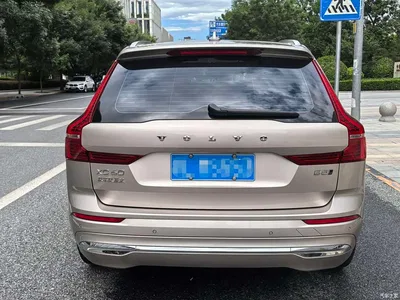 2023 Volvo XC60 B5 AWD Smart Luxury Edition, фото 3, лот 10352099