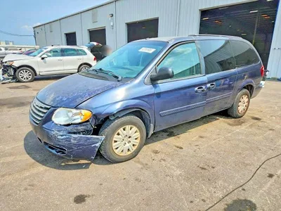 2007 CHRYSLER TOWN & COUNTRY LX, фото 1, лот 10865684