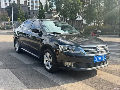 2013 Volkswagen Lavida Facelift Classic 1.6L Manual Trend, фото 3, лот 10837332