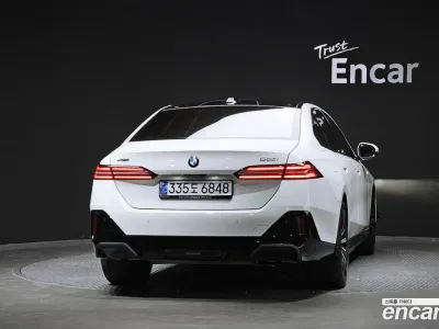 2025 BMW 5-Series 530i xDrive M Sport, фото 4, лот 10144577