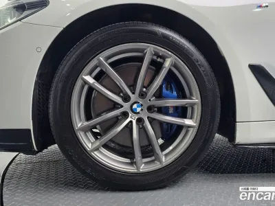 2018 BMW 5-Series 530i M Sport Package, фото 4, лот 10177812
