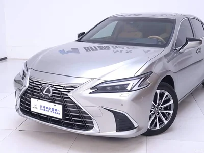 2025 Lexus ES 200 Ultimate Edition, фото 3, лот 10312109
